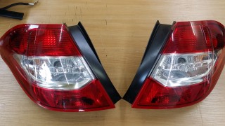 LAMPY TYLNE L+P CITROEN C4 1.6 HDI 112KM 2013r