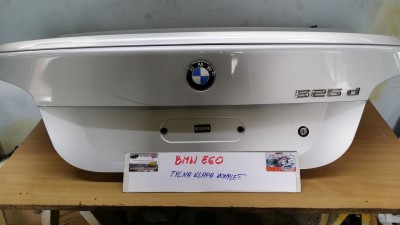 KLAPA BAGAŻNIKA TITANSILBER METALLIC  BMW E60 525D